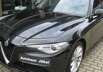 Alfa Romeo Giulia 98.700 km 20.900 &euro; Neustadt/Orla 07806