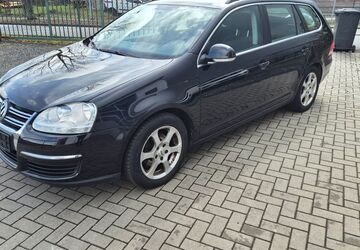 VW Golf 128.000 km 2.999 &euro; Weida 07570