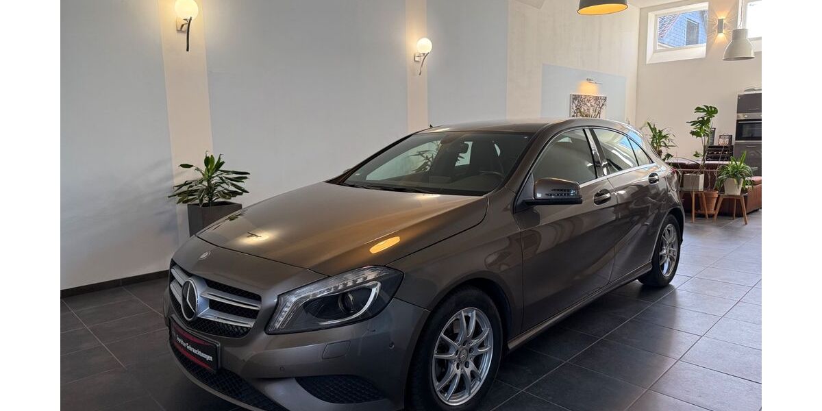 Mercedes-Benz A 180 94.060 km 11.900 &euro; Gera 07552