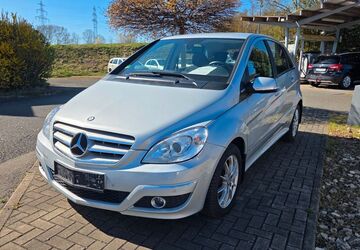 Mercedes-Benz B 160 98.200 km 5.999 &euro; Grana 06712