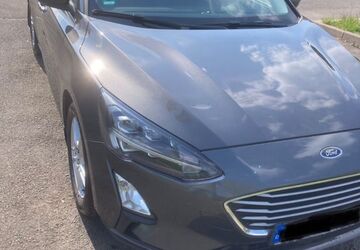 Ford Focus 172.000 km 10.400 &euro; Elsteraue 06729