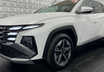 Hyundai TUCSON 18.790 km 29.447 &euro; Werdau OT Steinpleis 08412