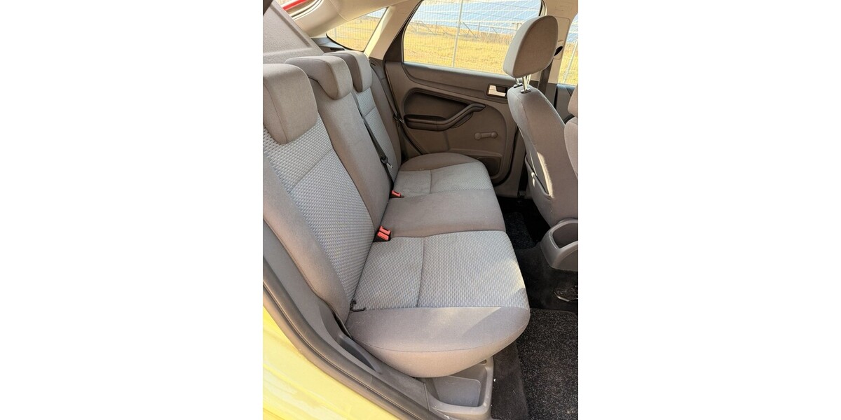 Ford Focus 165.000 km 2.950 &euro; Gera 07545