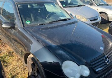Mercedes-Benz C 160 166.000 km 2.200 &euro; Jena 07751