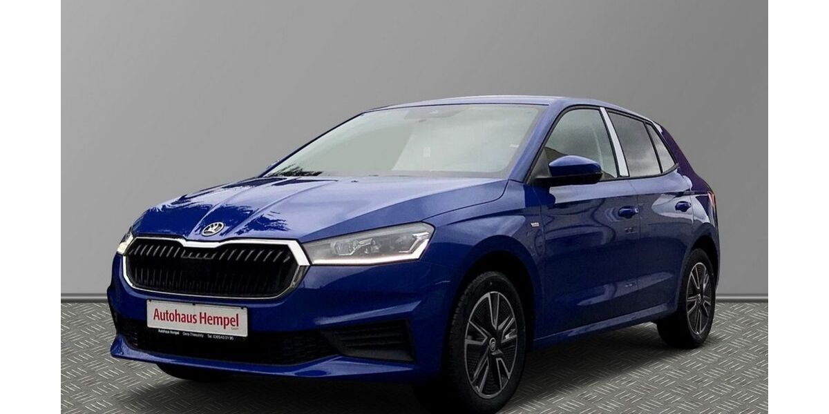 Skoda Fabia 27.304 km 14.990 &euro; Gera 07548