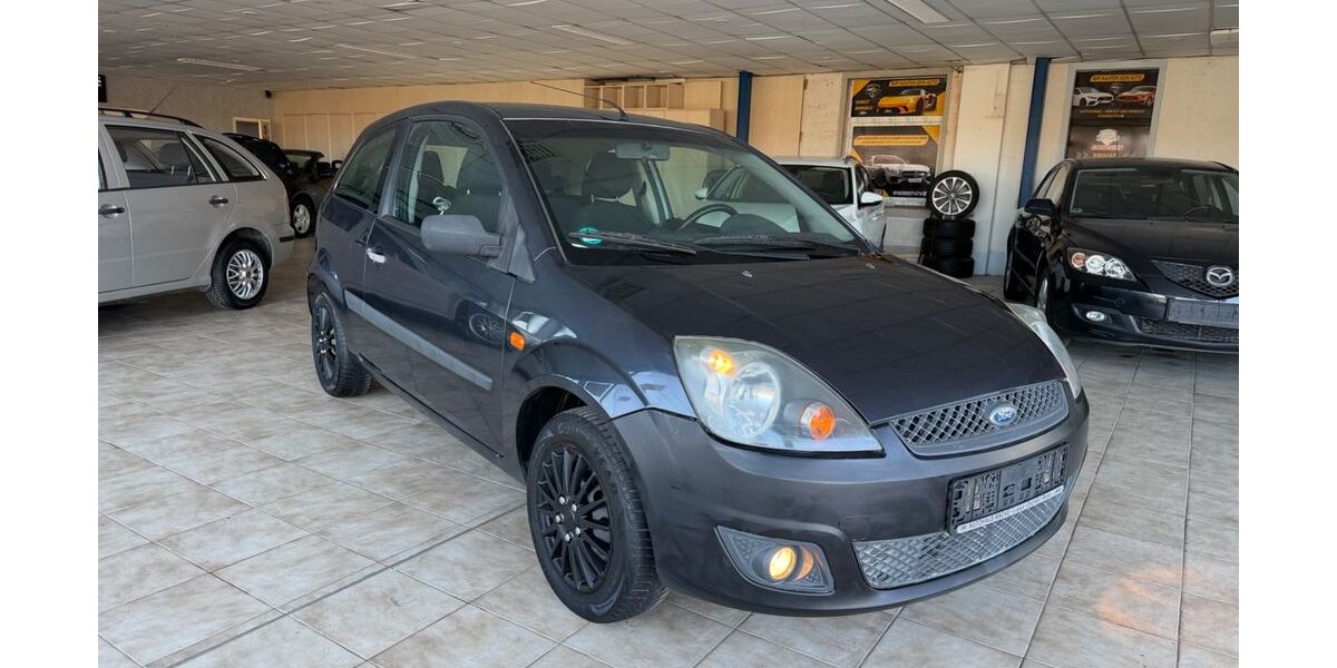 Ford Fiesta 208.000 km 1.298 &euro; Rositz 04617