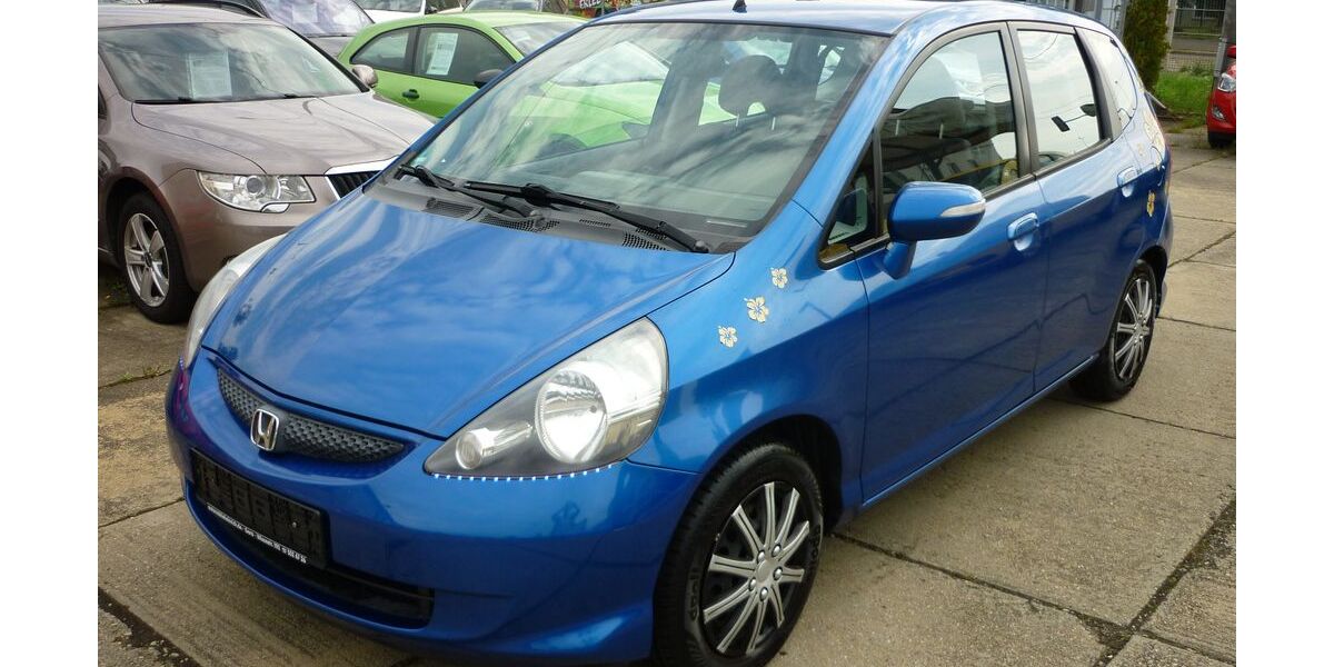Honda Jazz 153.000 km 3.500 &euro; Gera 07548