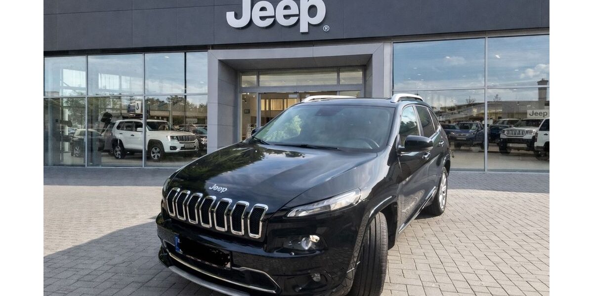 Jeep Cherokee 124.000 km 15.700 &euro; Brahmenau 07554