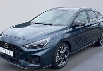 Hyundai i30 2.000 km 26.990 &euro; Zeitz 06712