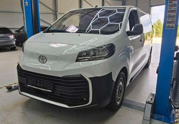 Toyota Proace (Verso) 14.632 km 27.990 &euro; Gera 07554