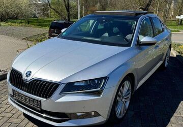 Skoda Superb 120.000 km 15.800 &euro; Gera 07551