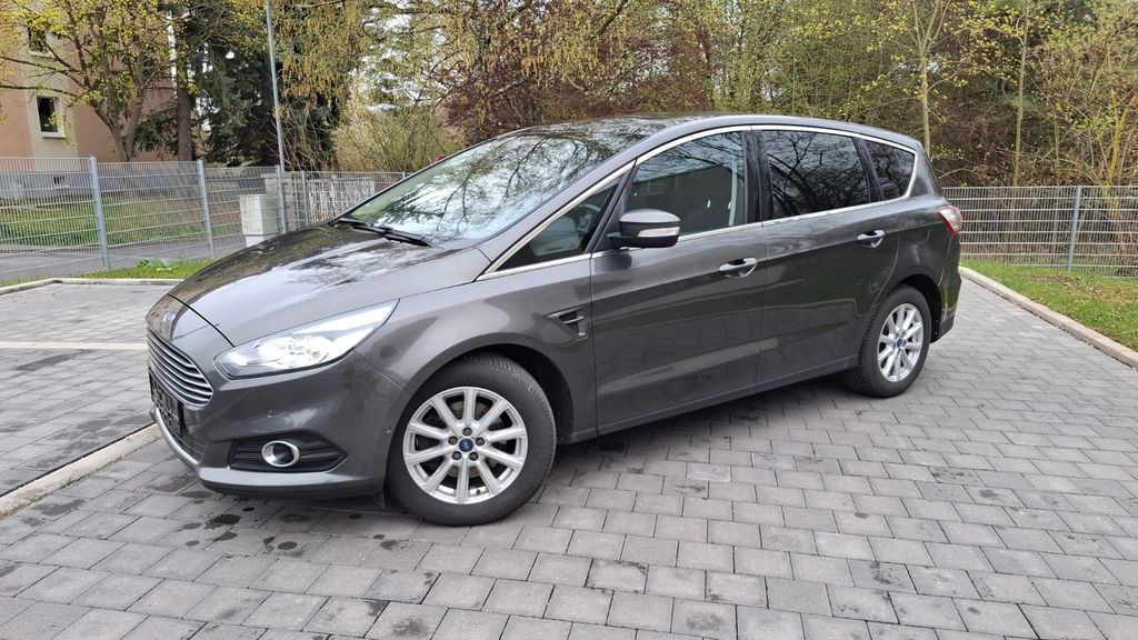 Ford S-Max 164.000 km 13.300 &euro; Bürgel 07616