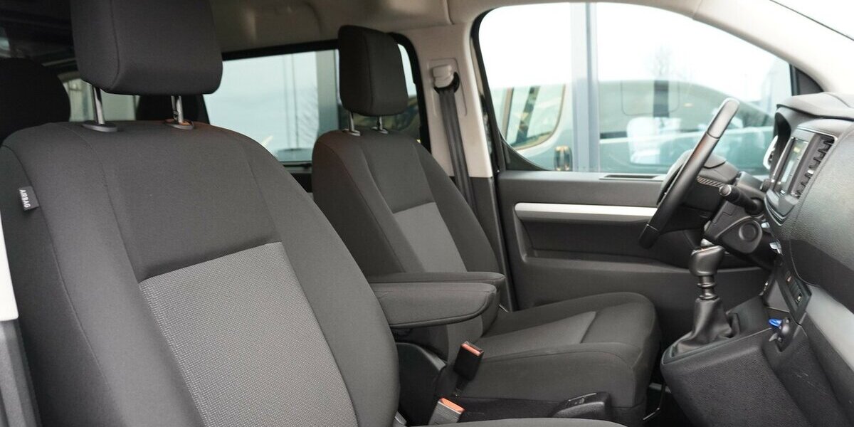 Fiat Scudo MultiCab L2 145 / Sitzheizung + Navi 48.952 km 27.965 &euro; Münchenbernsdorf 07589