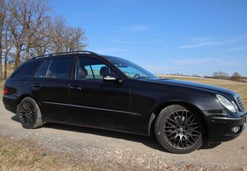 Mercedes-Benz E 350 299.000 km 5.240 &euro; Saara 07589