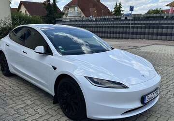 Tesla Model 3 49.777 km 35.000 &euro; Gera 07554