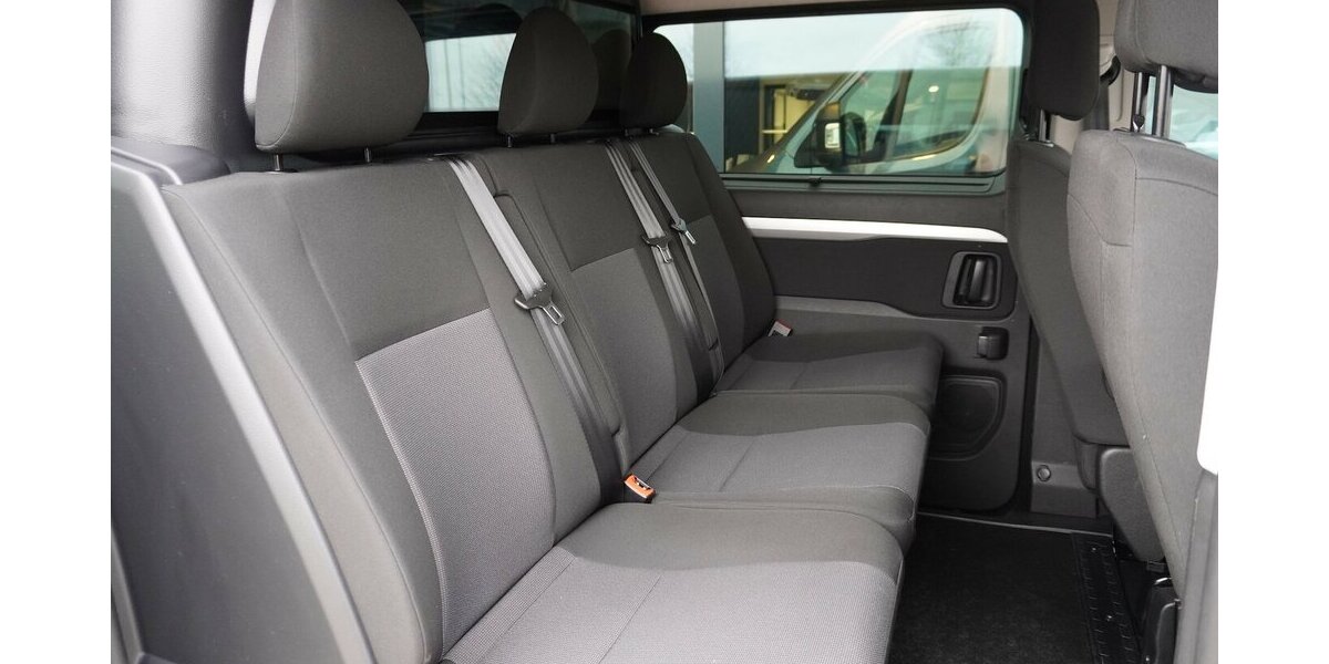 Fiat Scudo MultiCab L2 145 / Sitzheizung + Navi 48.952 km 27.965 &euro; Münchenbernsdorf 07589