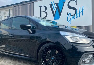 Renault Clio 79.000 km 15.490 &euro; Gera 07548