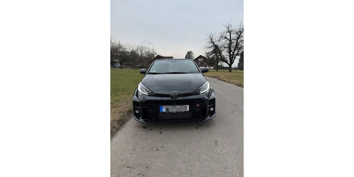 Toyota Yaris 50.000 km 31.000 &euro; Neustadt an der Orla 07806