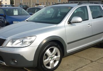 Skoda Octavia 198.000 km 5.900 &euro; Gera 07548