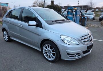 Mercedes-Benz B 180 133.400 km 5.999 &euro; Grana 06712