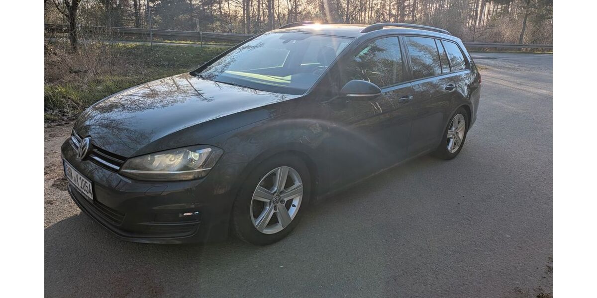 VW Golf 205.000 km 9.500 &euro; Bad Klosterlausnitz 07639