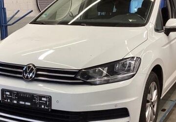 VW Touran 47.453 km 26.908 &euro; Weida 07570