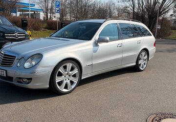 Mercedes-Benz E 200 233.600 km 6.899 &euro; Gera 07554