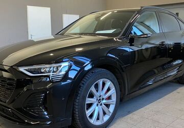 Audi Q8 e-tron 50.270 km 49.989 &euro; Gera 07546