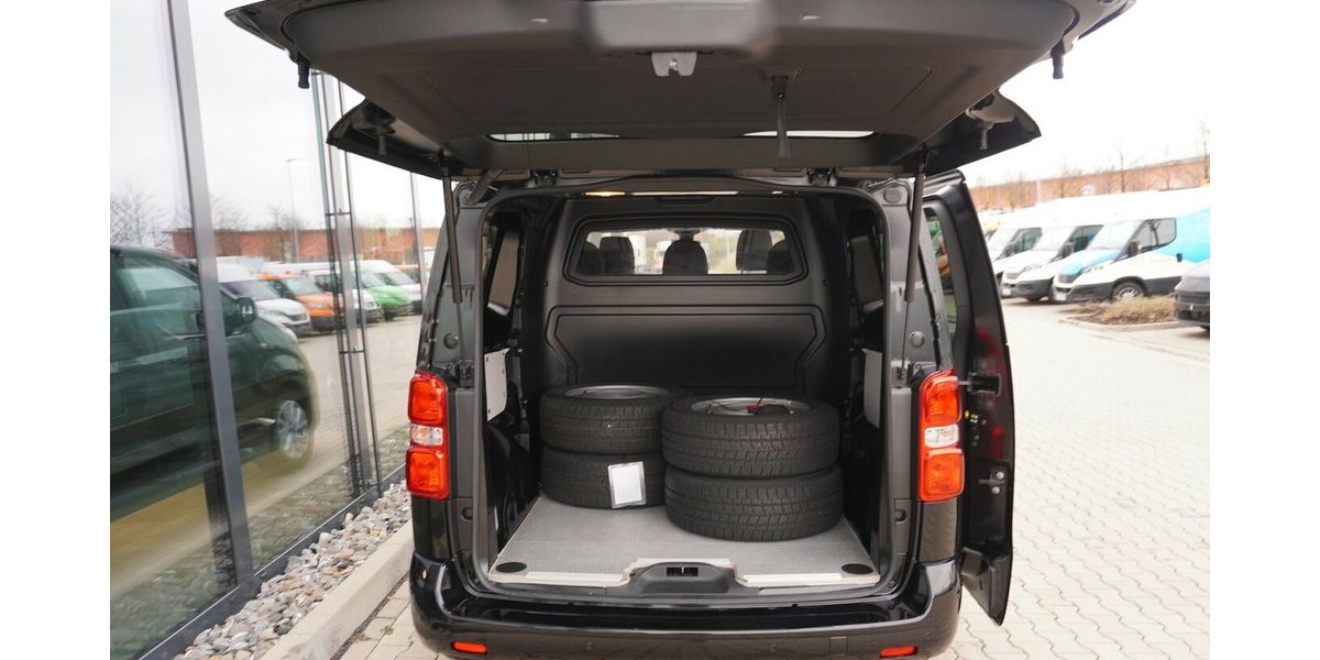 Fiat Scudo MultiCab L2 145 / Sitzheizung + Navi 48.952 km 27.965 &euro; Münchenbernsdorf 07589