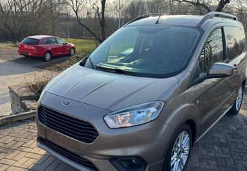 Ford Tourneo Courier 30.000 km 13.290 &euro; Gera 07551