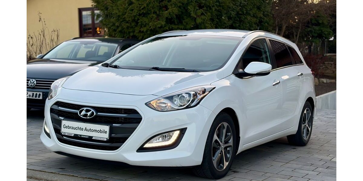 Hyundai i30 119.000 km 10.990 &euro; Altenburg 04600
