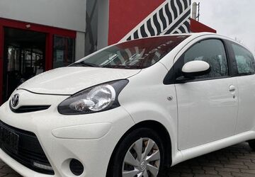 Toyota Aygo (X) 86.228 km 5.990 &euro; Gera 07549