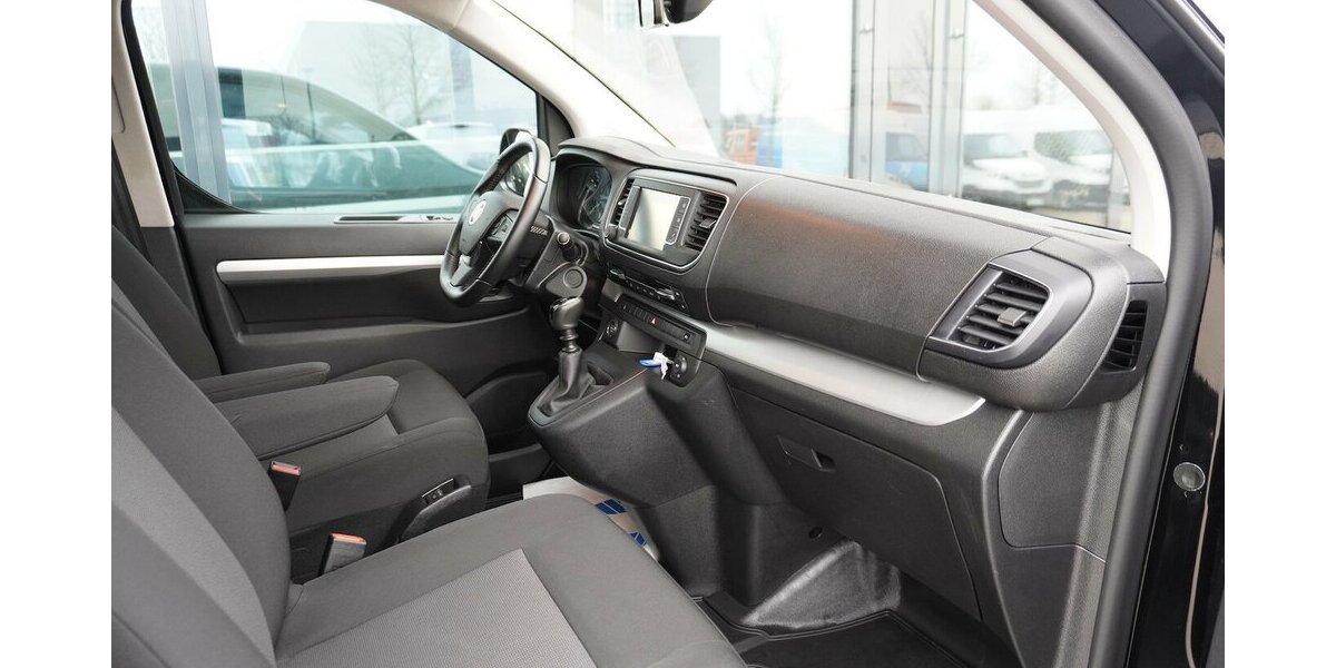 Fiat Scudo MultiCab L2 145 / Sitzheizung + Navi 48.952 km 27.965 &euro; Münchenbernsdorf 07589