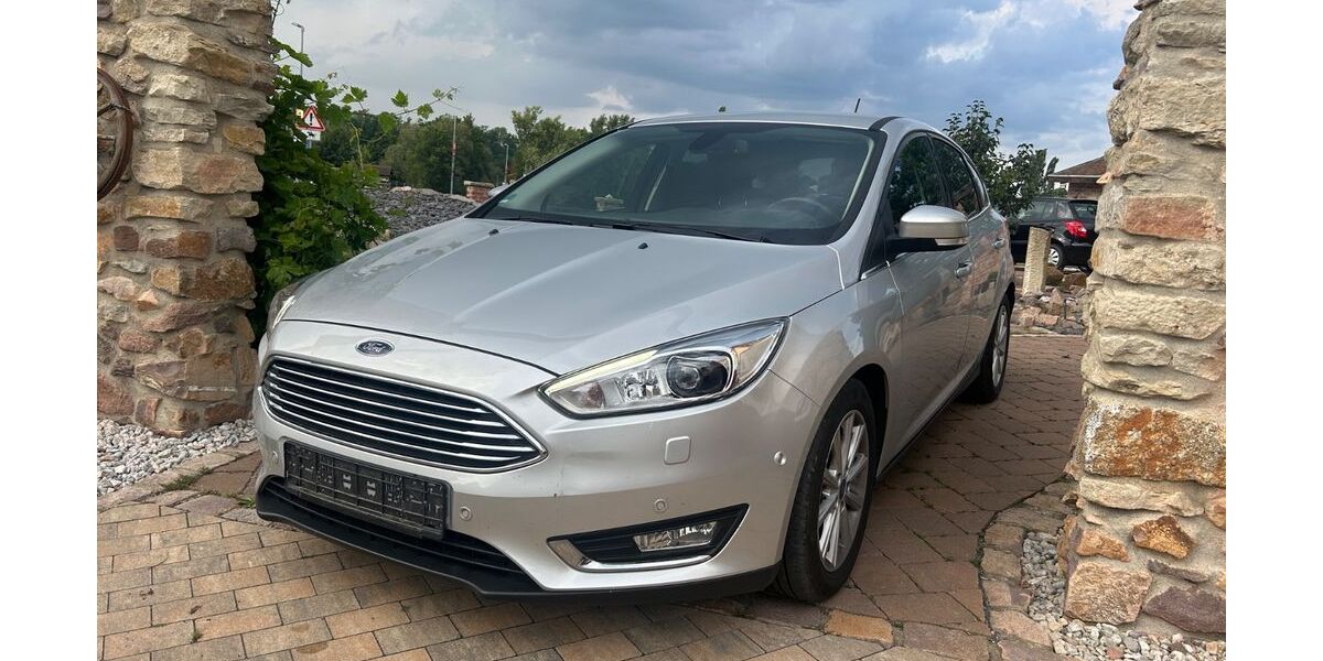 Ford Focus 89.312 km 8.980 &euro; Meuselwitz OT Wintersdorf 04610