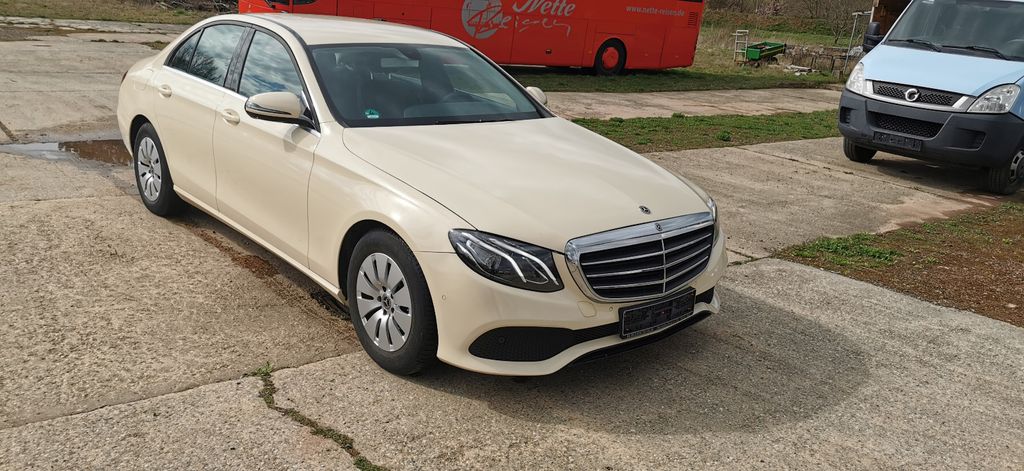 Mercedes-Benz E 200 68.000 km 21.900 &euro; Zeitz 06712