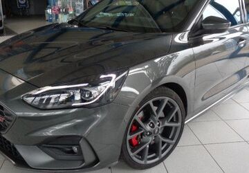 Ford Focus 81.350 km 24.650 &euro; Triptis 07819