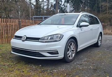 VW Golf 136.707 km 12.000 &euro; Stadtroda 07646