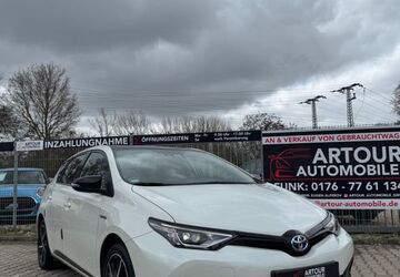 Toyota Auris 57.930 km 15.999 &euro; Teuchern 06682