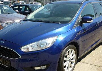 Ford Focus 98.000 km 7.900 &euro; Gera 07548