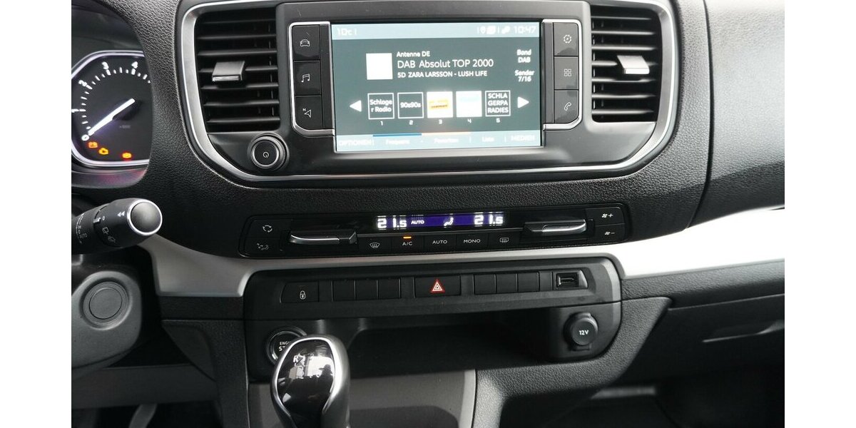 Fiat Scudo MultiCab L2 145 / Sitzheizung + Navi 48.952 km 27.965 &euro; Münchenbernsdorf 07589