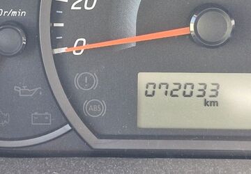 Mitsubishi Space Star 72.000 km 9.800 &euro; Schlöben 07646